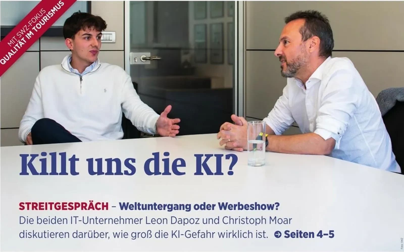 Dettaglio della prima pagina della SWZ del 16 ottobre 2026: Leon Dapoz e Christoph Moar a colloquio a un tavolo bianco, con il titolo Killt uns die KI?